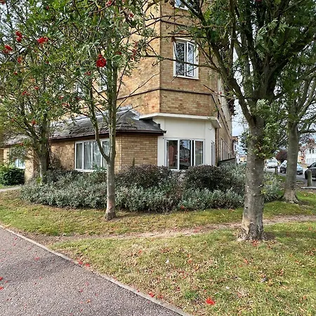 Casa Di Qeis A Double Bedroom Ground Floor Flat With Free Parking Cambridge  Exterior photo