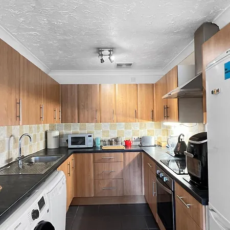 Casa Di Qeis A Double Bedroom Ground Floor Flat With Free Parking Cambridge  Exterior photo
